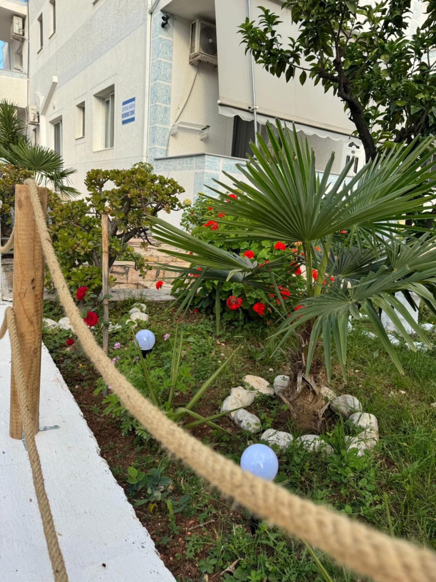 Central Garden Residence Sofia - Free Parking Ksamil Exteriör bild